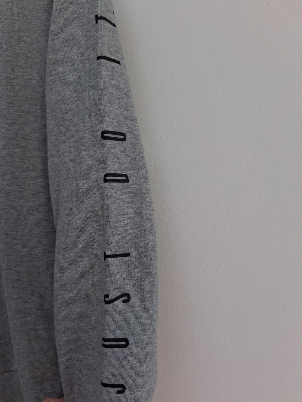 Nike Light Gray Dri-FIT Crewneck Sweatshirt Women's Size M
